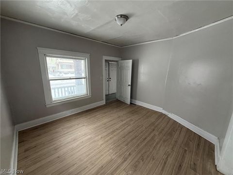 Tiny photo for 1028 E 146 Street, Cleveland, OH 44110 (MLS # 5221611)