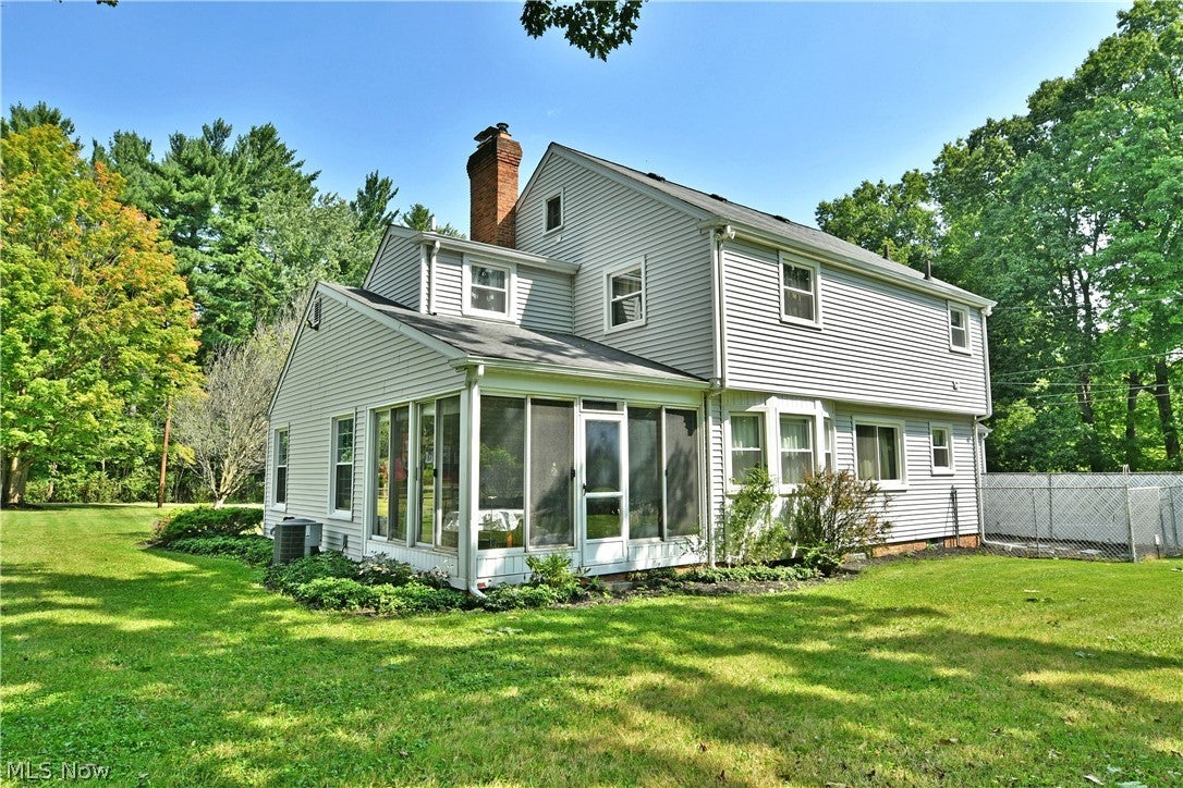 825 Ravine Drive