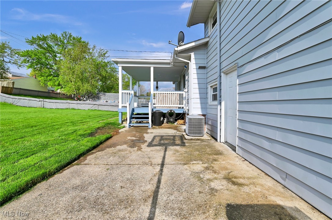 3141 Hetzel Drive, Parma, Ohio image 25