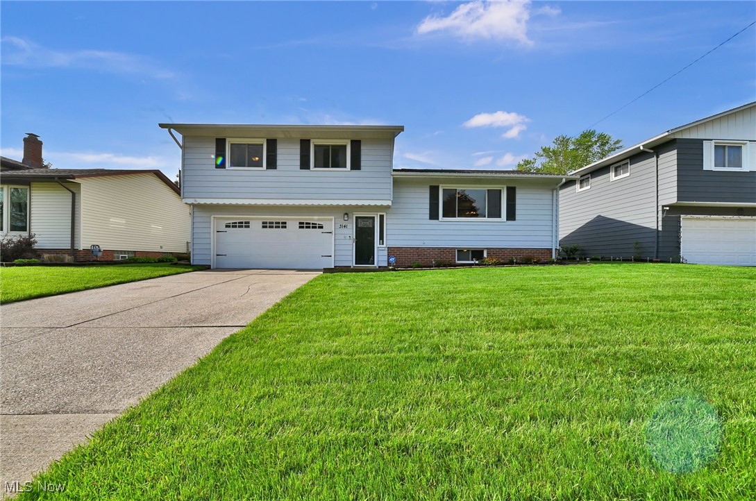 3141 Hetzel Drive, Parma, Ohio image 1