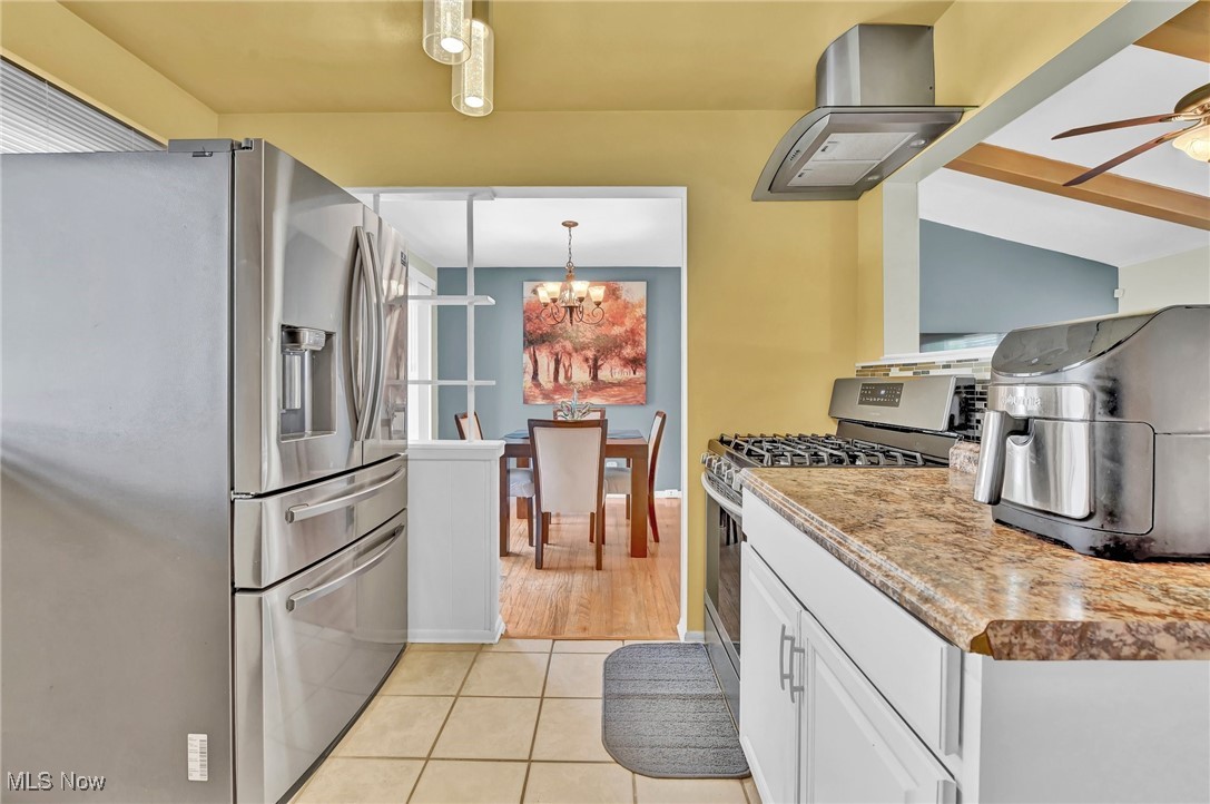 3141 Hetzel Drive, Parma, Ohio image 12