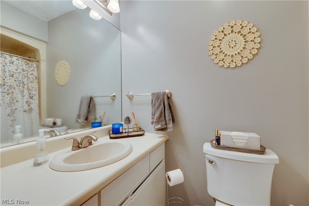 George W Feldmans - Residential