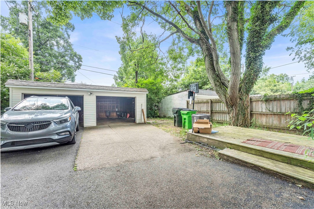 Knight-Norris-Gibbs Cos Mayfi - Residential