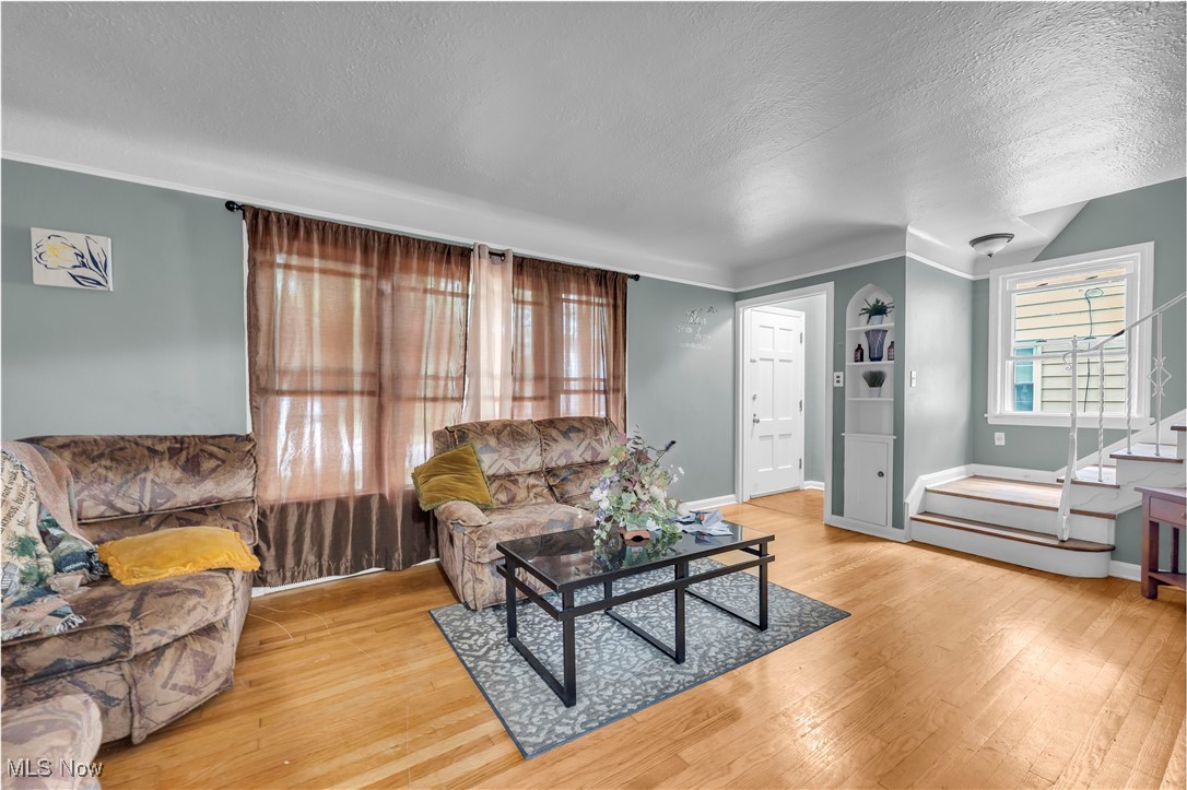 Knight-Norris-Gibbs Cos Mayfi - Residential