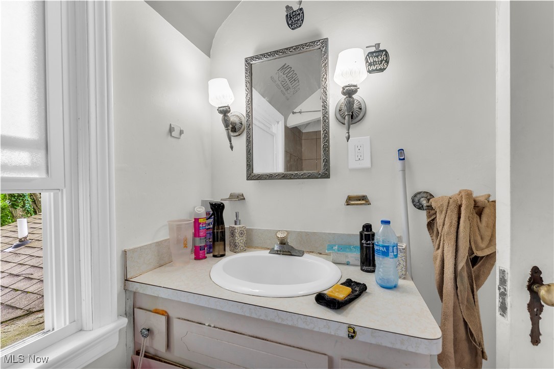 Knight-Norris-Gibbs Cos Mayfi - Residential