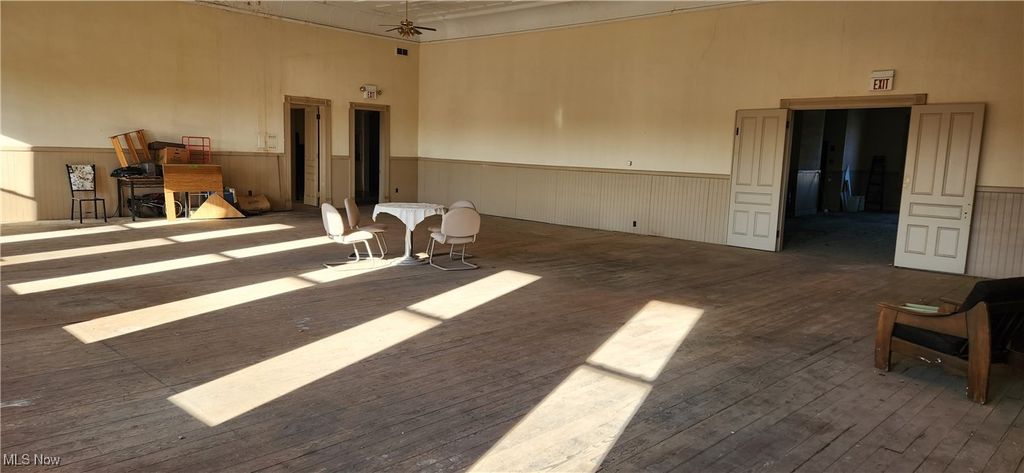 Photo of 17 W Main Street #3rd floor, Geneva, OH 44041 (MLS # 5168568)