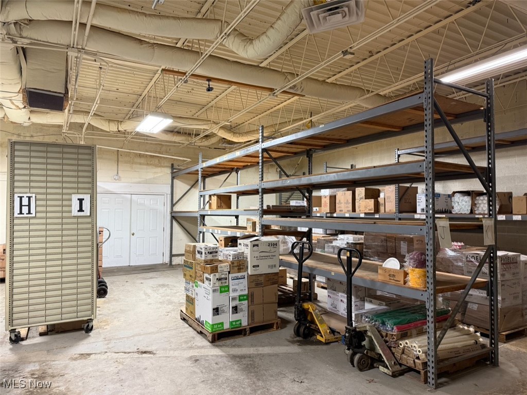 Connecticut Western Reserve - Commercial Sale