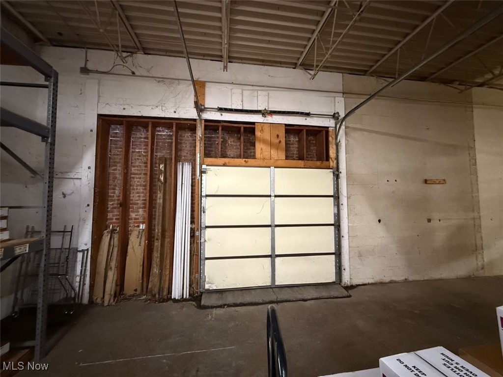 Connecticut Western Reserve - Commercial Sale