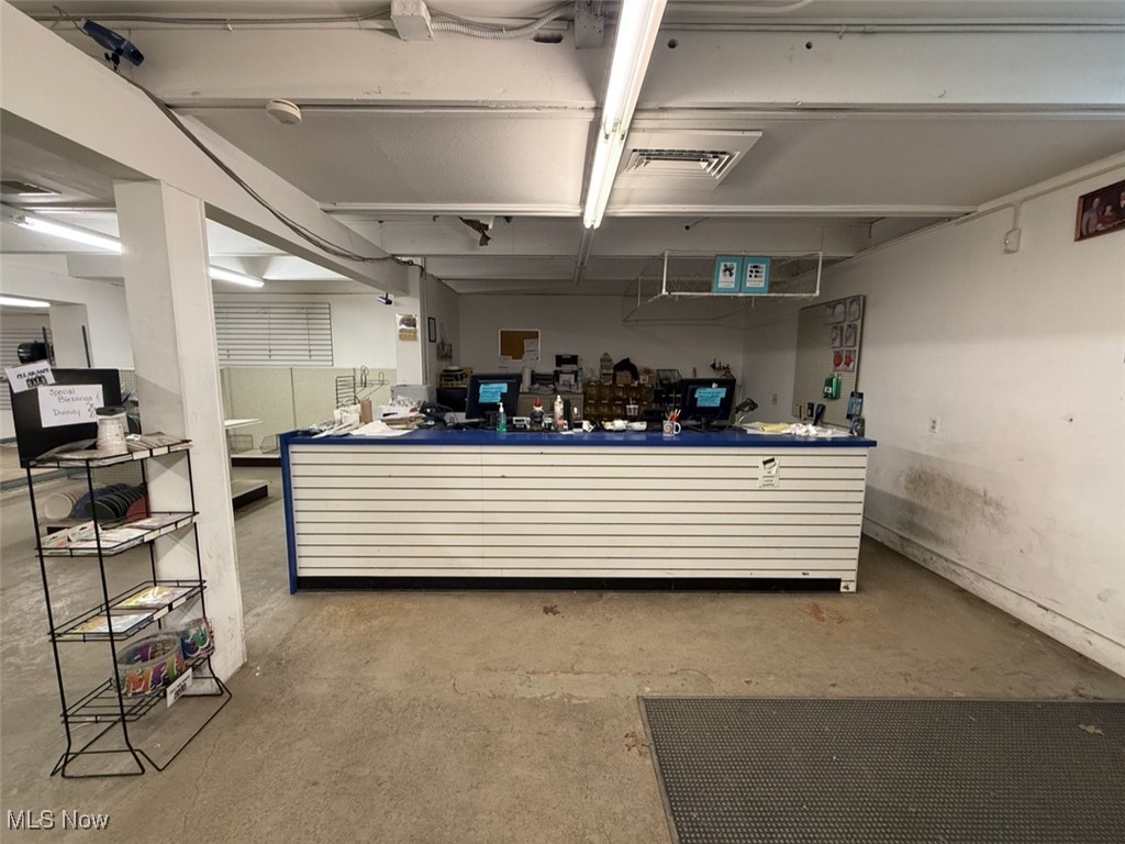 Connecticut Western Reserve - Commercial Sale