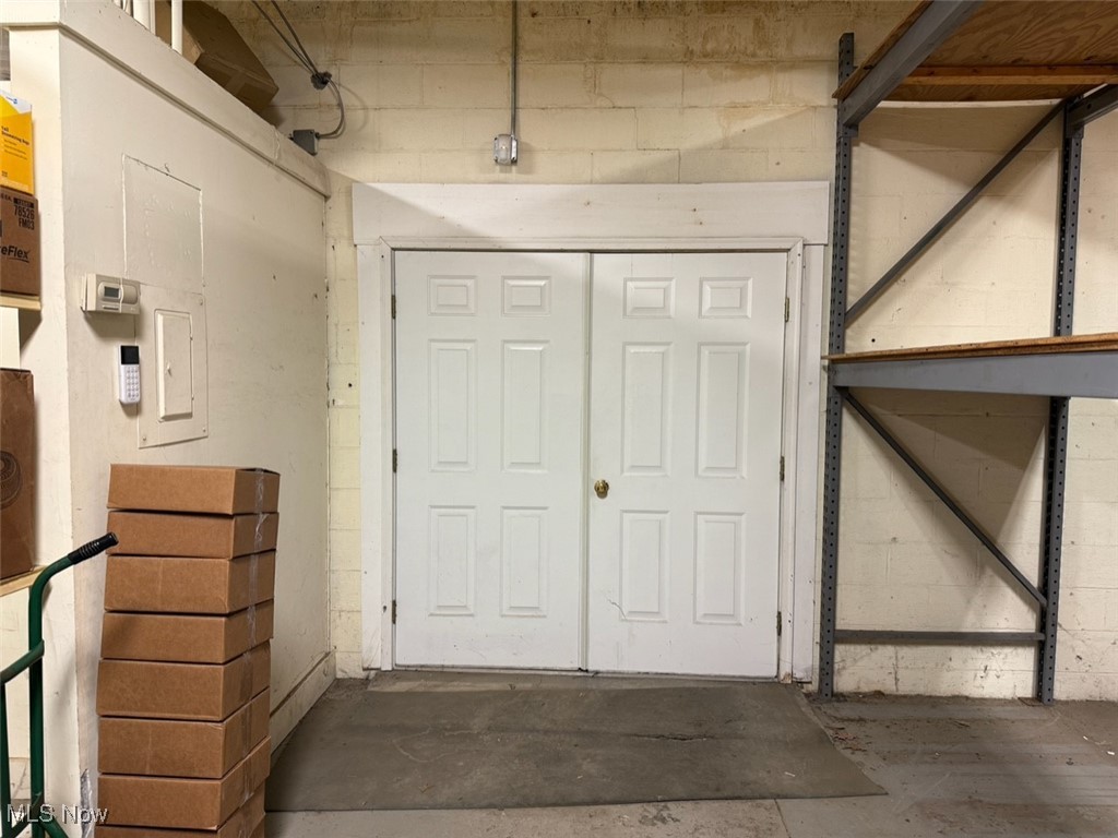 Connecticut Western Reserve - Commercial Sale