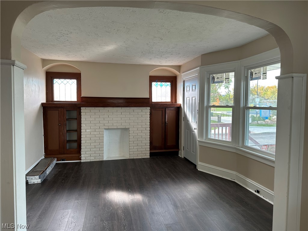 Er Cowin's W 95th St - Residential