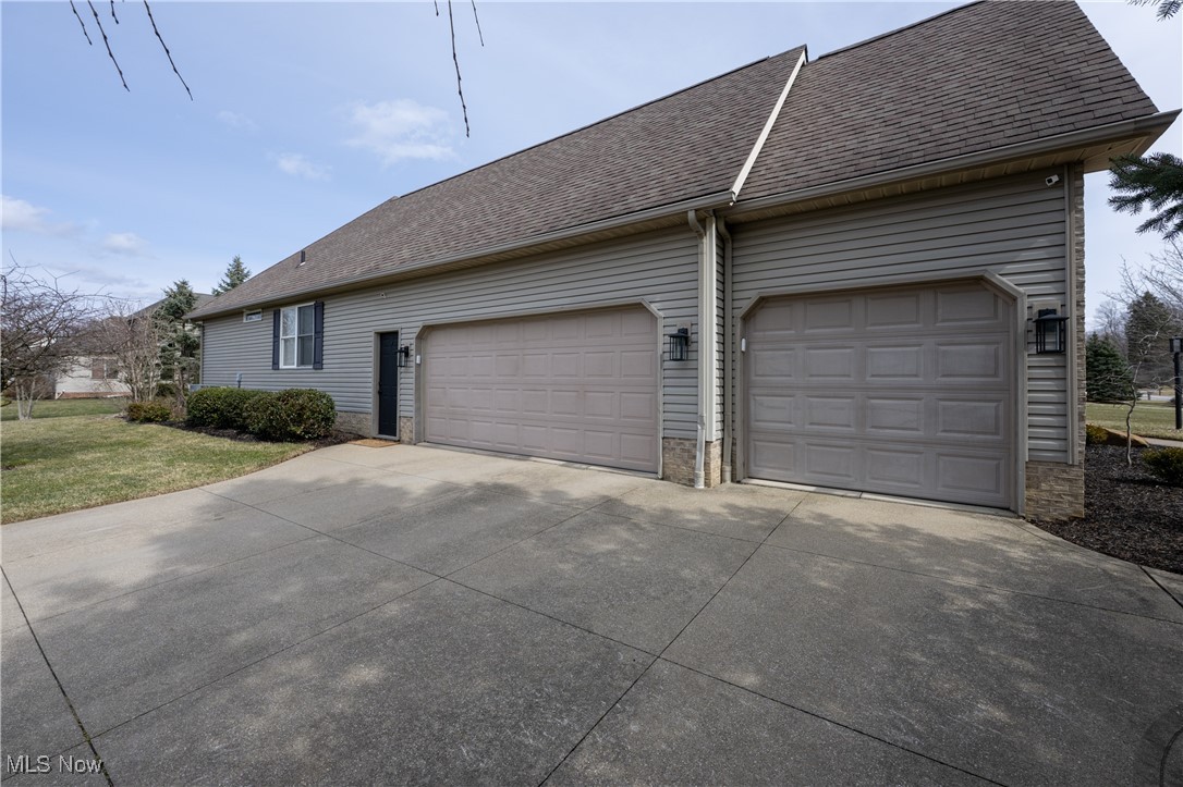 847 Lockwood Road, Barberton, Ohio image 6
