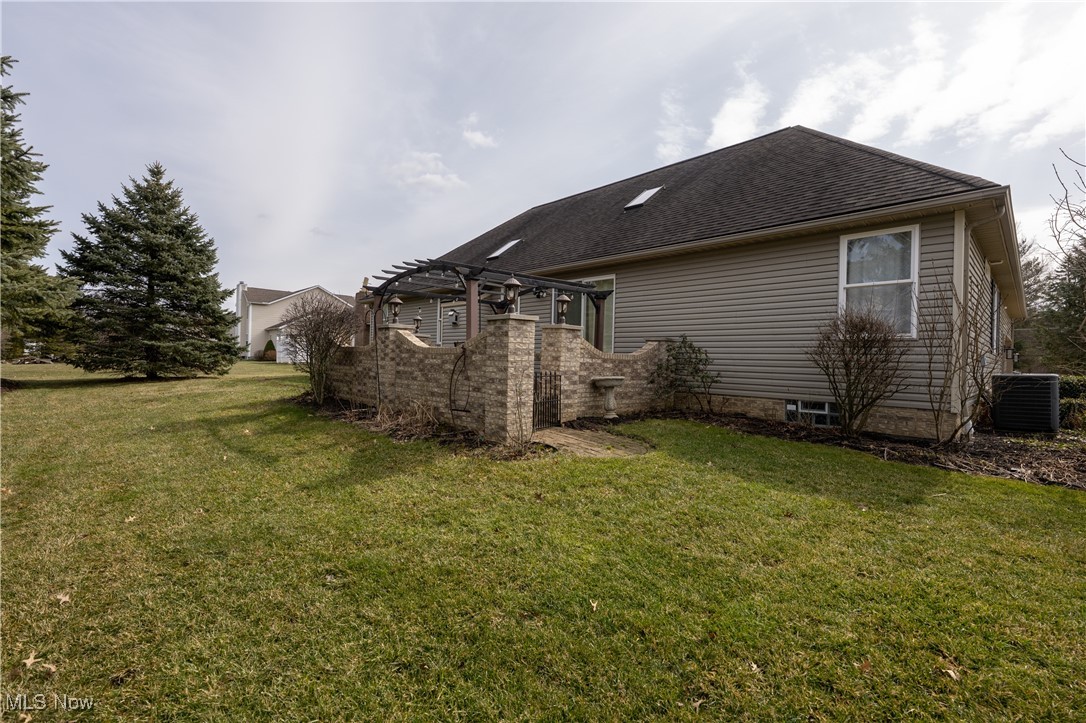 847 Lockwood Road, Barberton, Ohio image 8
