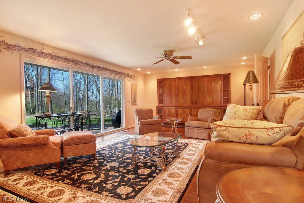 Bradford Village 02 - Residential