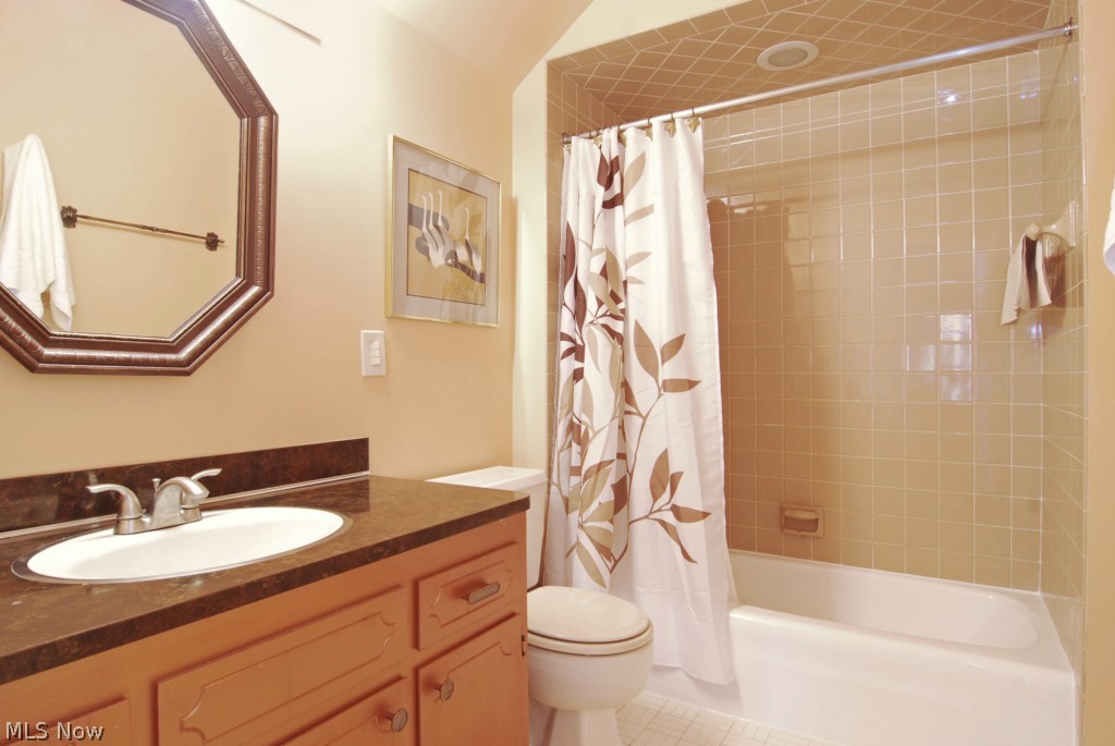 Bradford Village 02 - Residential