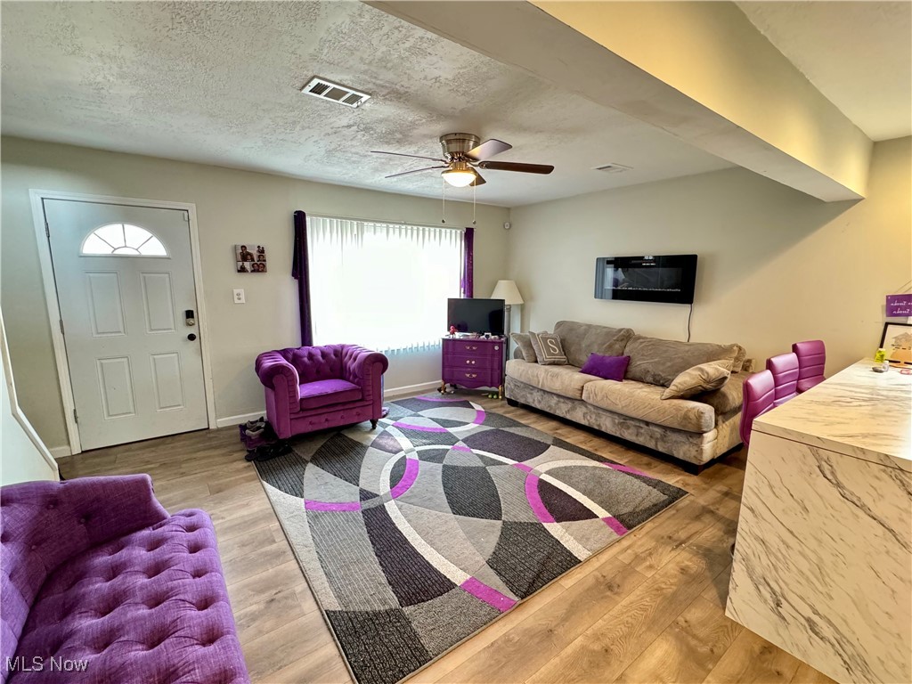 4270 Hickory Lane