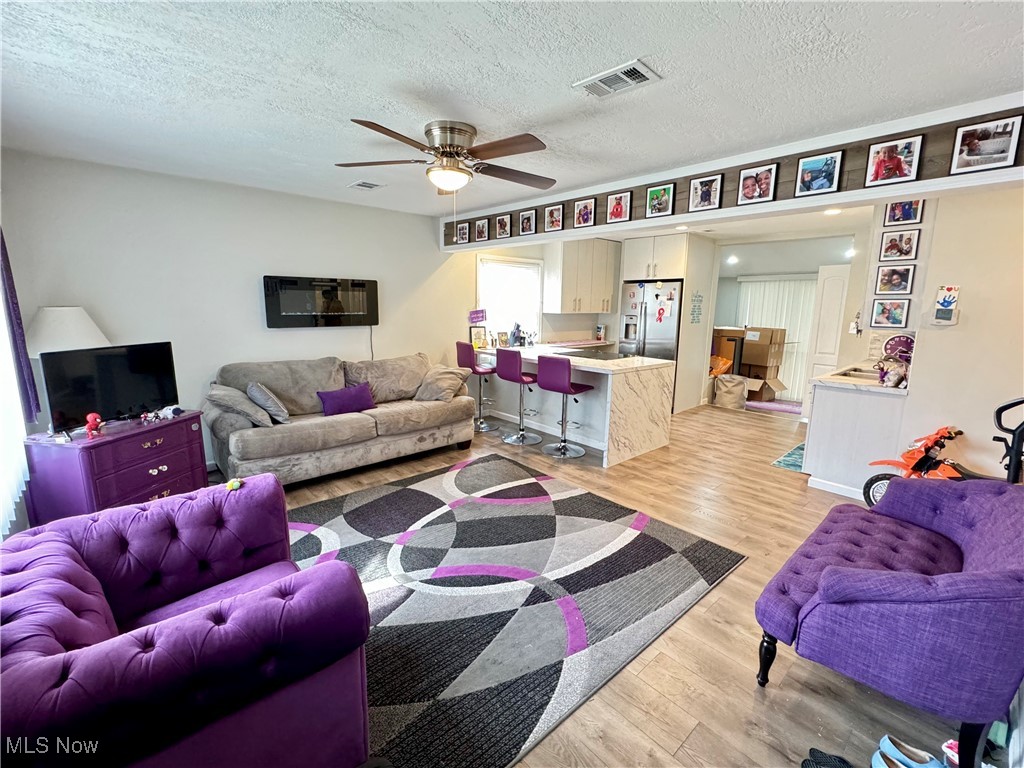 4270 Hickory Lane