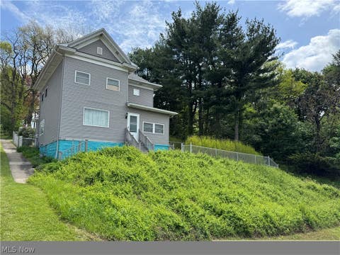 Homes For Sale - 1126 Jennings Avenue<br/> Columbiana County, East Liverpool, OH 43920