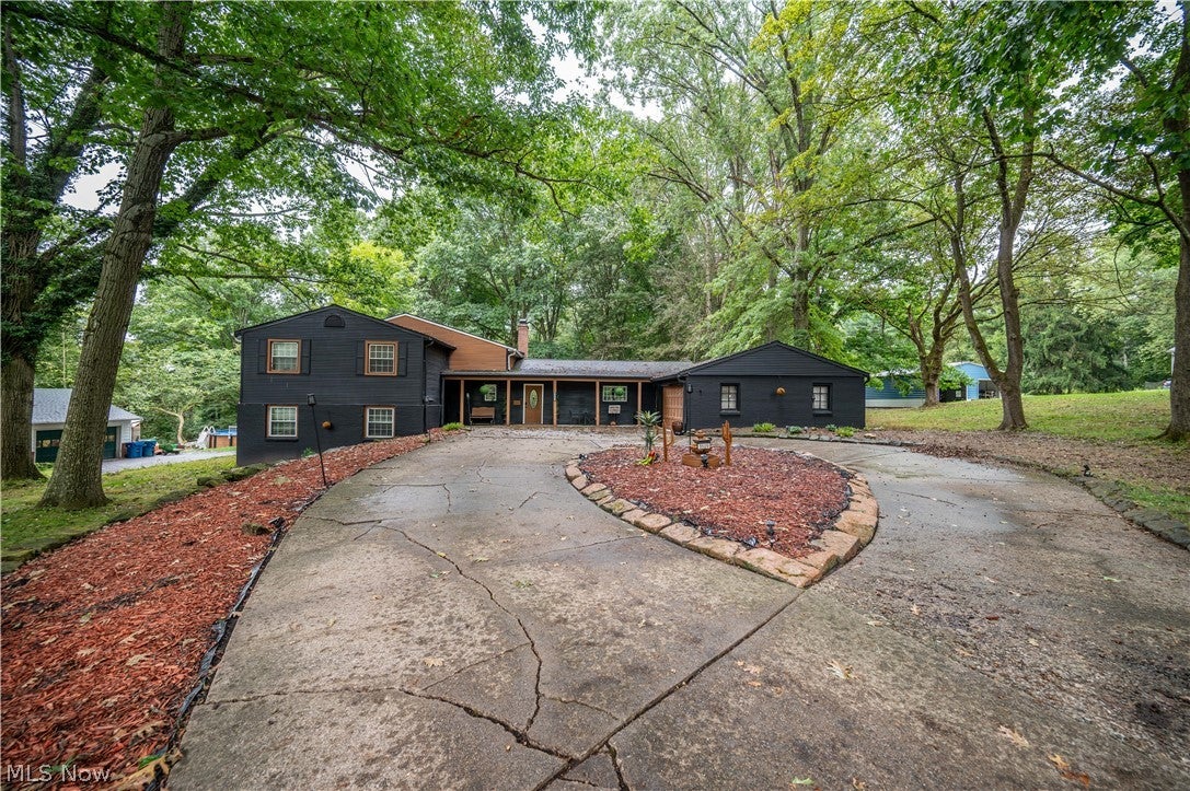 1109 Mansell Drive