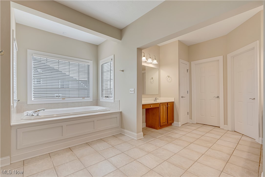 Saint James Place 08 - Residential