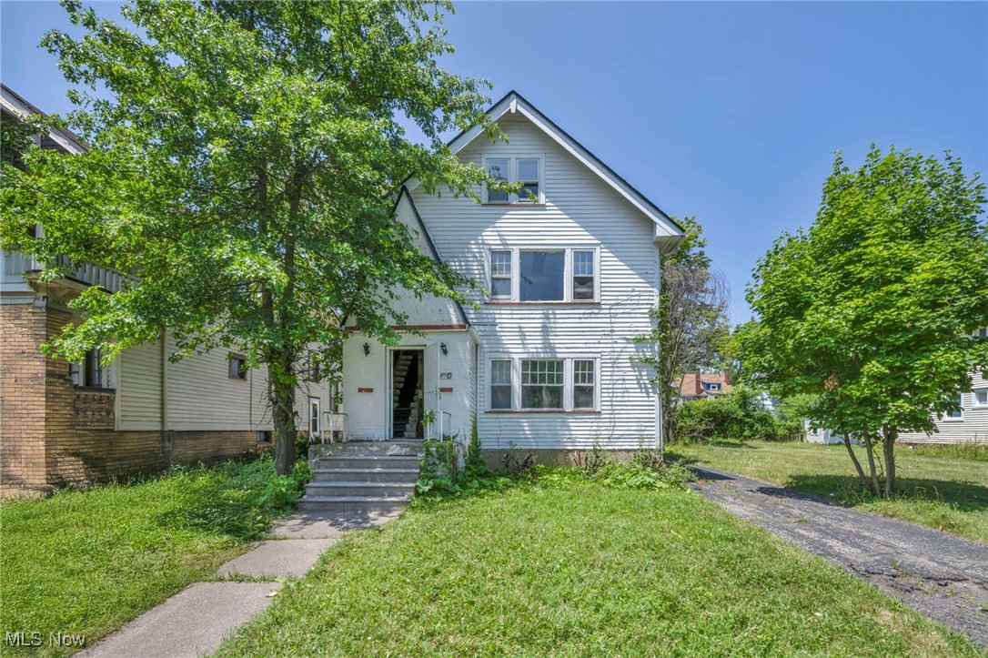 932 Helmsdale Road