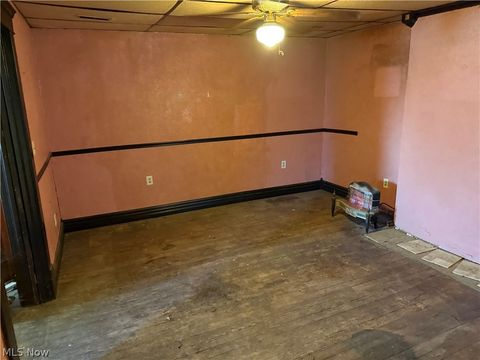 Tiny photo for 1615 Beaver Street, Parkersburg, WV 26101 (MLS # 5186495)