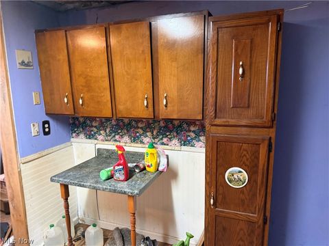 Tiny photo for 1615 Beaver Street, Parkersburg, WV 26101 (MLS # 5186495)