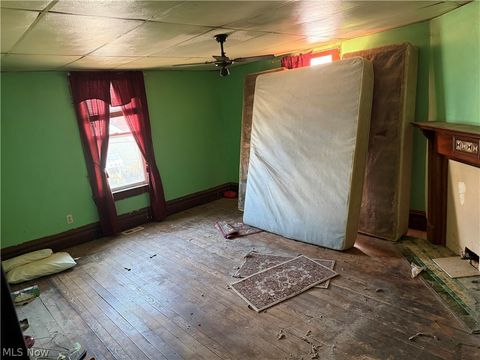Tiny photo for 1615 Beaver Street, Parkersburg, WV 26101 (MLS # 5186495)