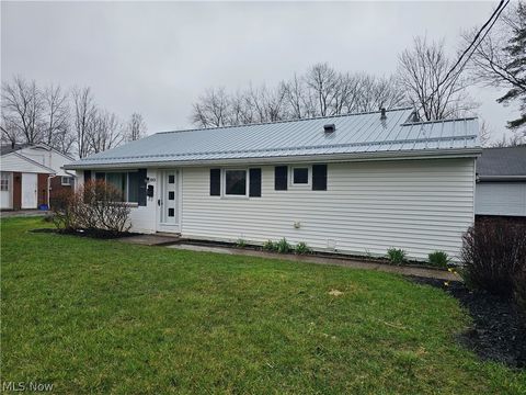 Tiny photo for 310 Cynthia Drive, Chardon, OH 44024 (MLS # 5198072)