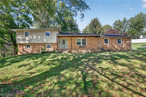 Homes For Sale - 11021 William Penn Avenue<br/> Hartville, OH 44632