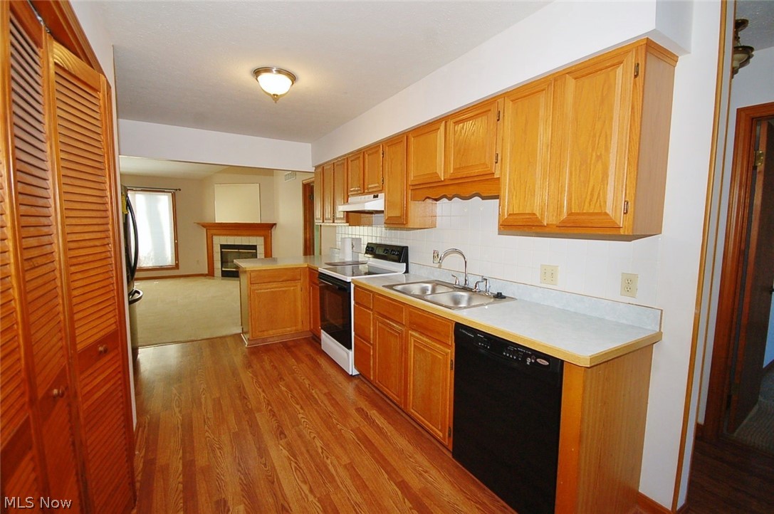 Gemwood Condo - Residential