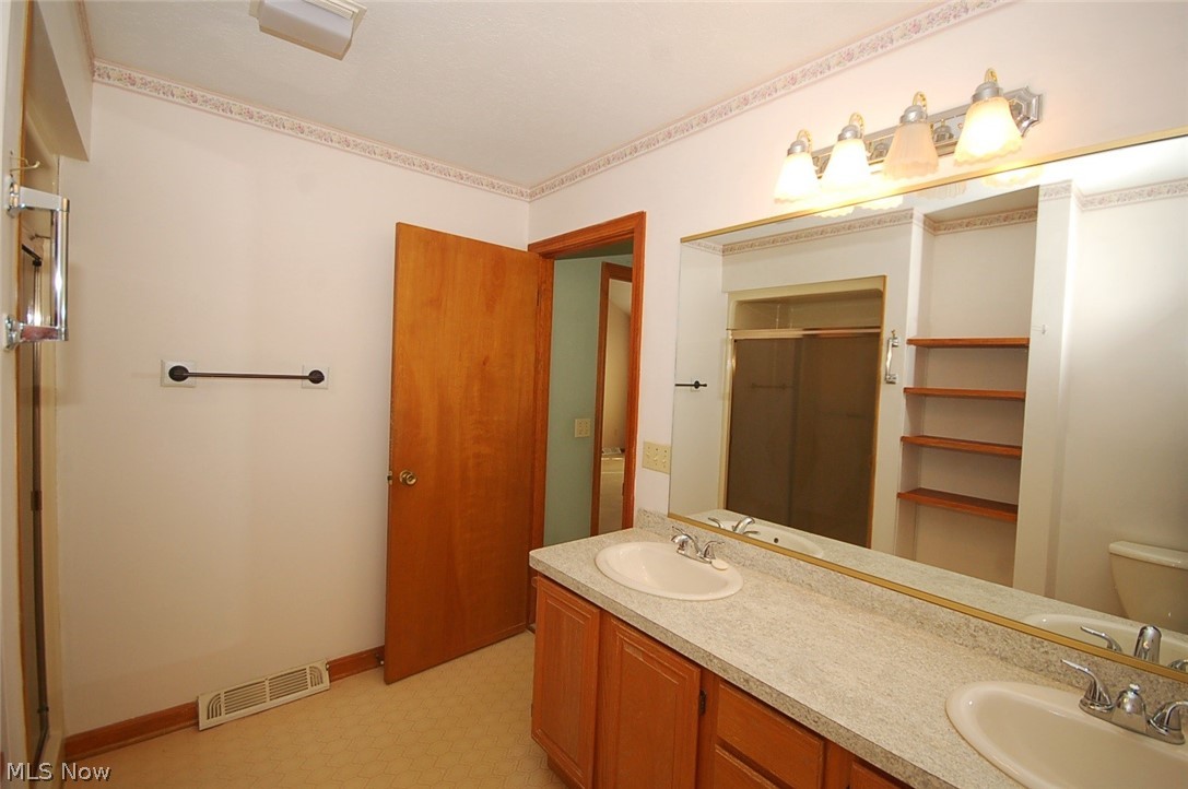 Gemwood Condo - Residential