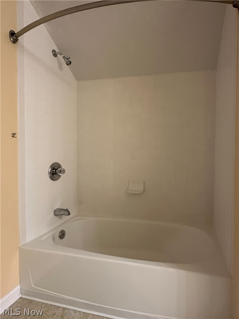 River Glen Condo 02 Amd - Residential