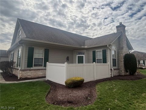 Condo For Sale - 404 River Glen Drive<br/> Warren, OH 44484