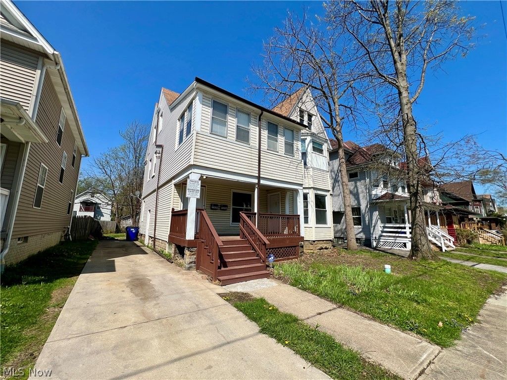 Photo of 1334 W 89th Street, Cleveland, OH 44102 (MLS # 5204077)