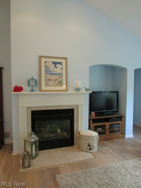 Villa Lago Ph 2 - Residential