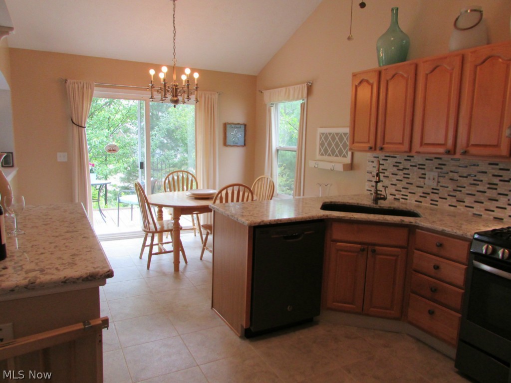 Villa Lago Ph 2 - Residential