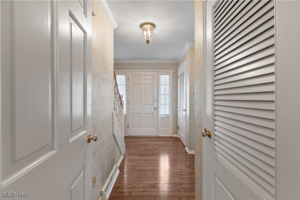 Photo of 1251 Salway Avenue SW, North Canton, OH 44720 (MLS # 5175141)