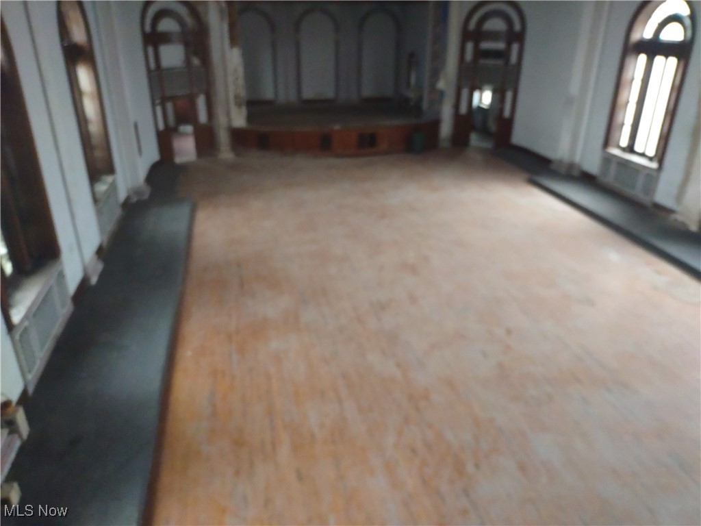 Black River 01 - Commercial Sale