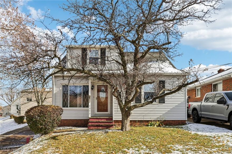 welcome home to this move-in ready and beautifully updated property! Enjoy a large living room that flows into an open, updated kitchen featuring brand-new appliances, and a formal dining room with a walkout to a freshly washed, spacious deck—perfect for entertaining. The main floor offers a generous bedroom and a full bathroom for convenient single-level living.
Upstairs, you’ll find gorgeous hardwood floors and two additional bedrooms. The lower level provides even more space with a large bedroom that includes a huge walk-in closet, plus a full bath with both a shower and a jacuzzi tub. An additional lower-level bathroom with a shower and toilet adds extra convenience.

Outside, enjoy a large backyard with plenty of room to relax or play. Recent updates include a new garage door opener (2025), a brand-new side door (2025), newer furnace, hot water tank, and A/C (all just 2 years old), and a new stove, refrigerator, and microwave. Seller is offering the 1 year 500$ home warranty!!