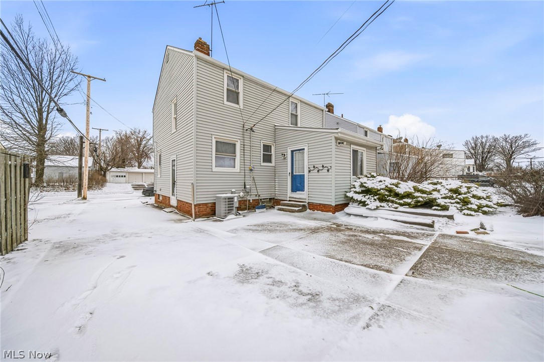 Knickerbocker Land Cos Bungal - Residential