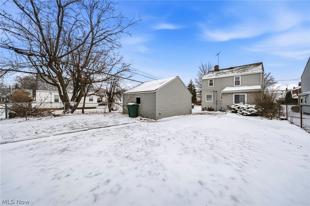 Knickerbocker Land Cos Bungal - Residential