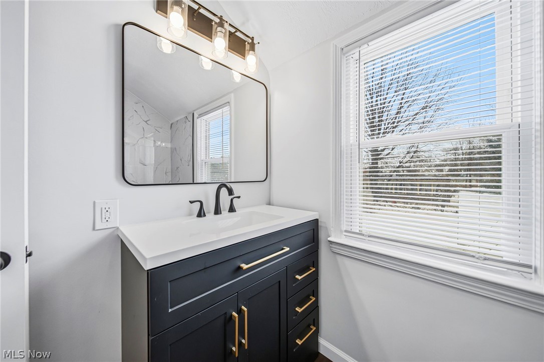 Knickerbocker Land Cos Bungal - Residential