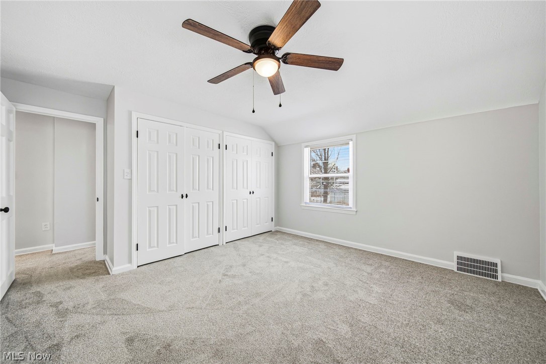 Knickerbocker Land Cos Bungal - Residential