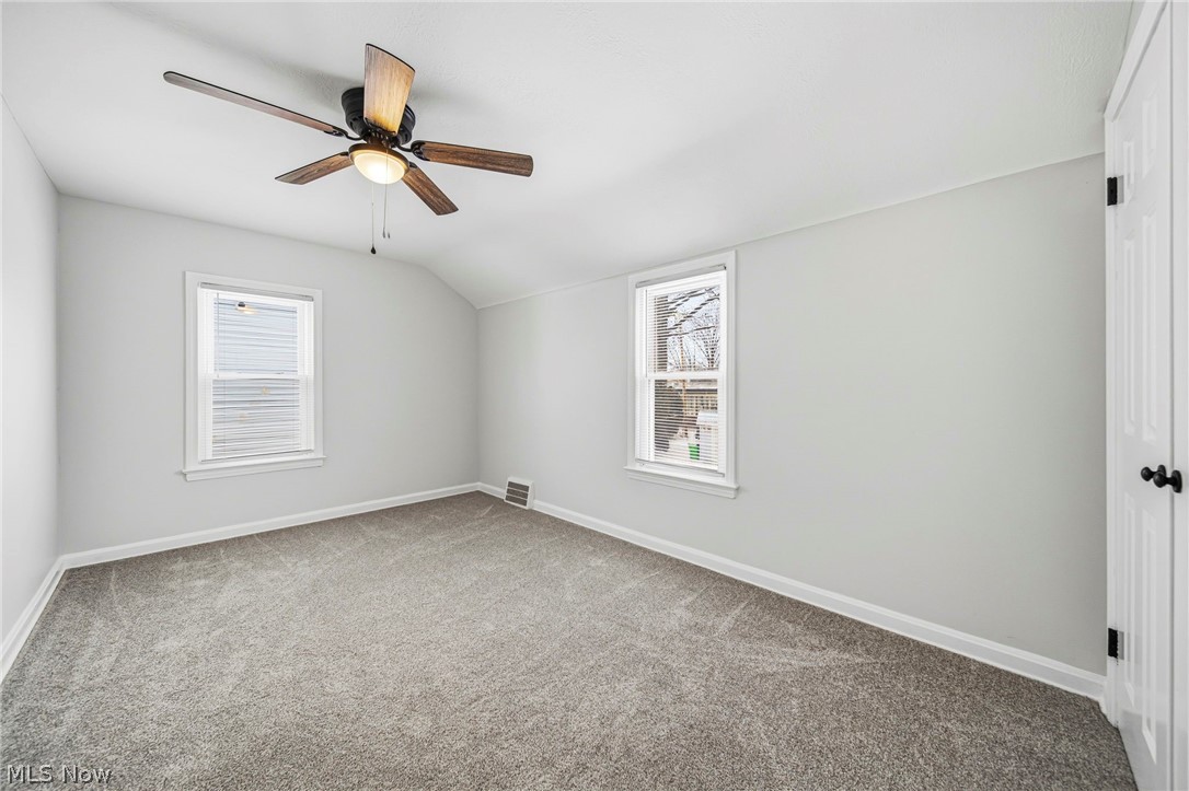 Knickerbocker Land Cos Bungal - Residential