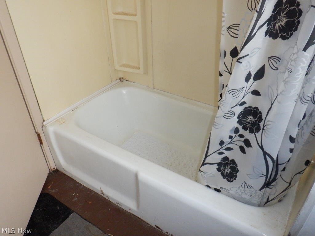 Oak Park 02 - Residential Income