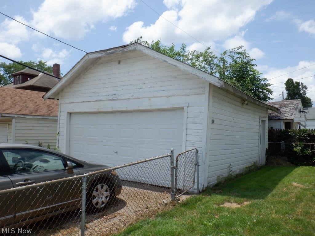 Oak Park 02 - Residential Income