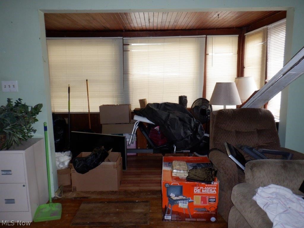 Oak Park 02 - Residential Income