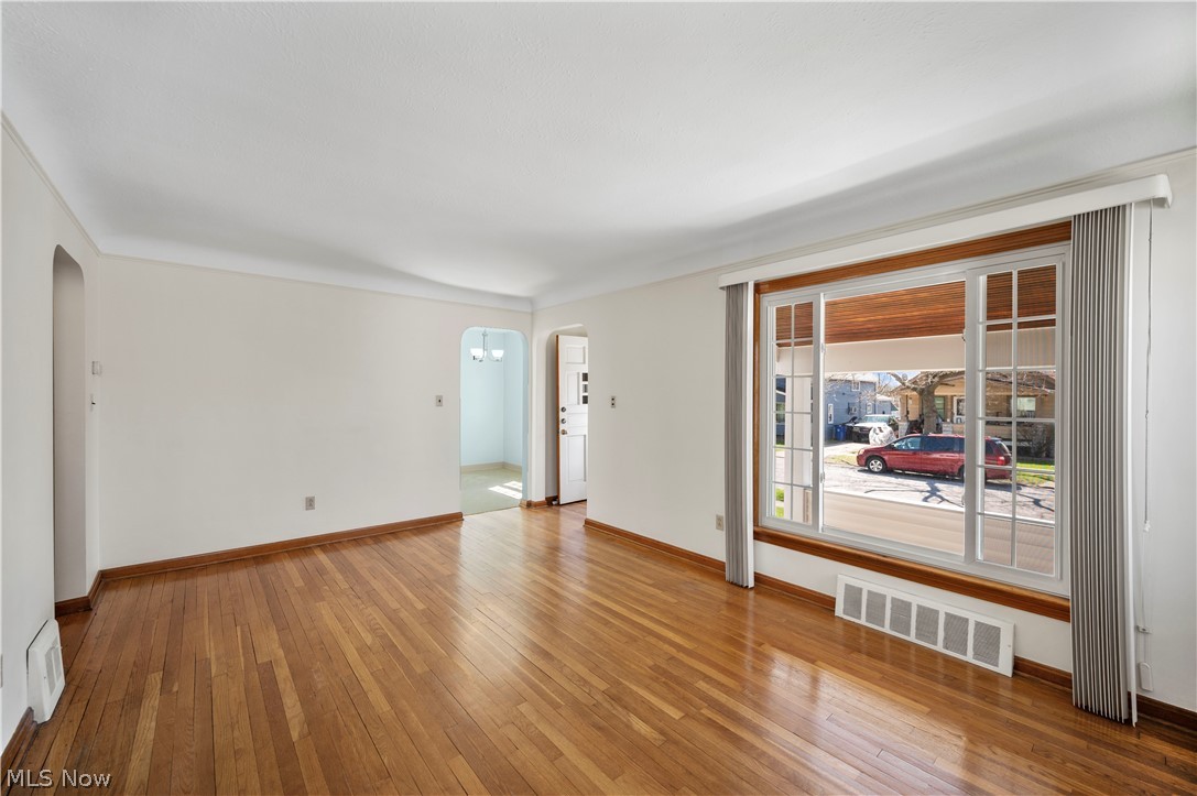 4912 Behrwald Avenue