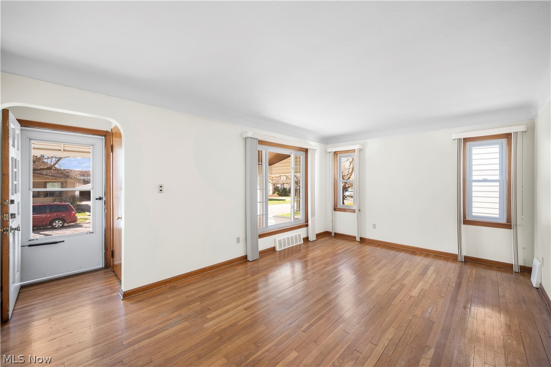 4912 Behrwald Avenue